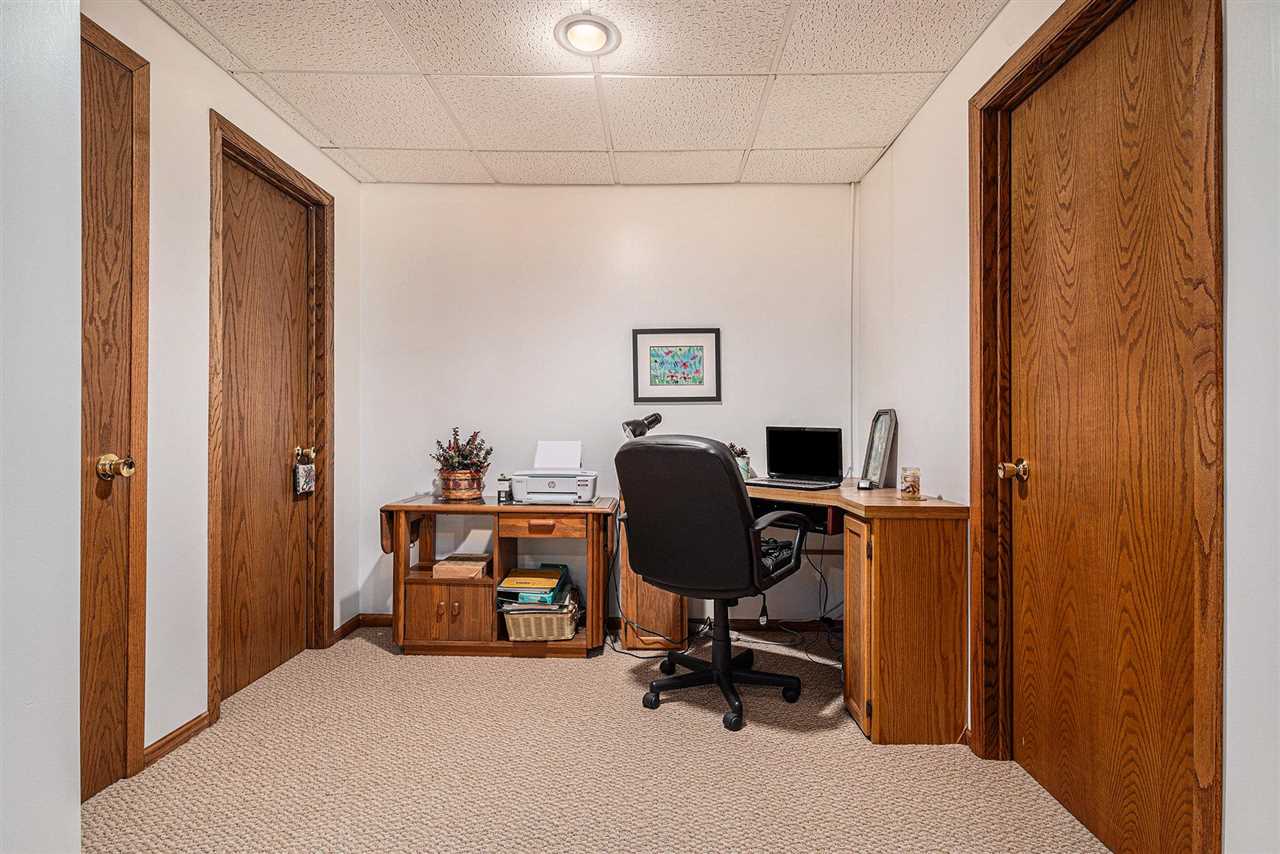 215 Lake Ridge Trail