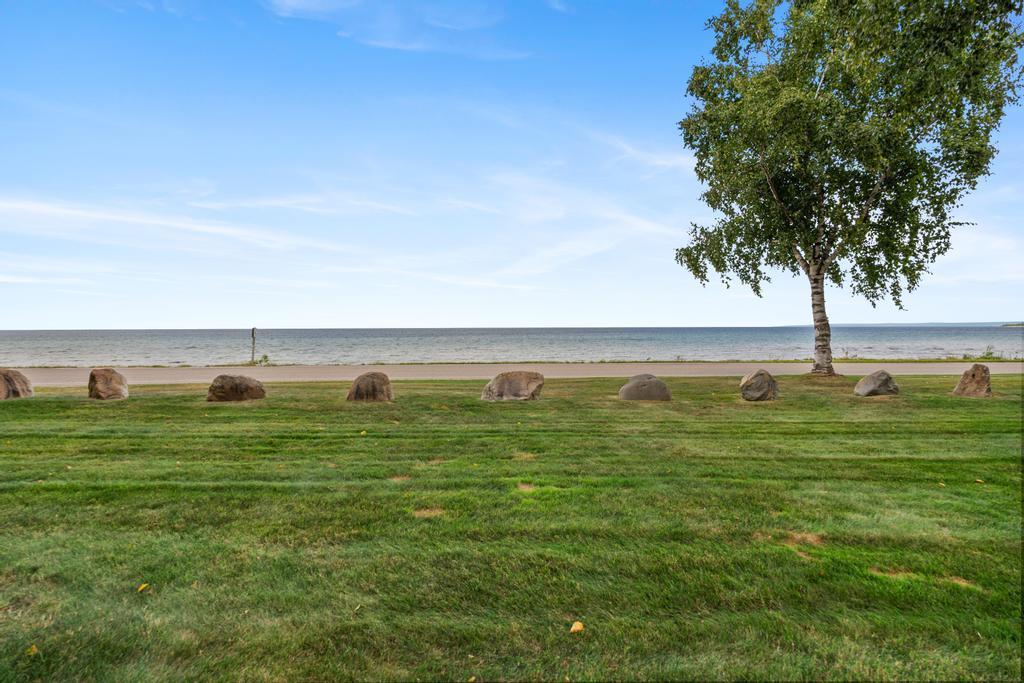 14959 Boulder Avenue