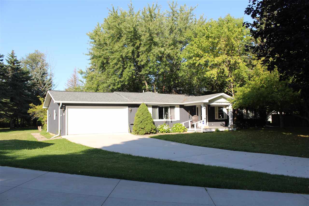 1009 St. James Place