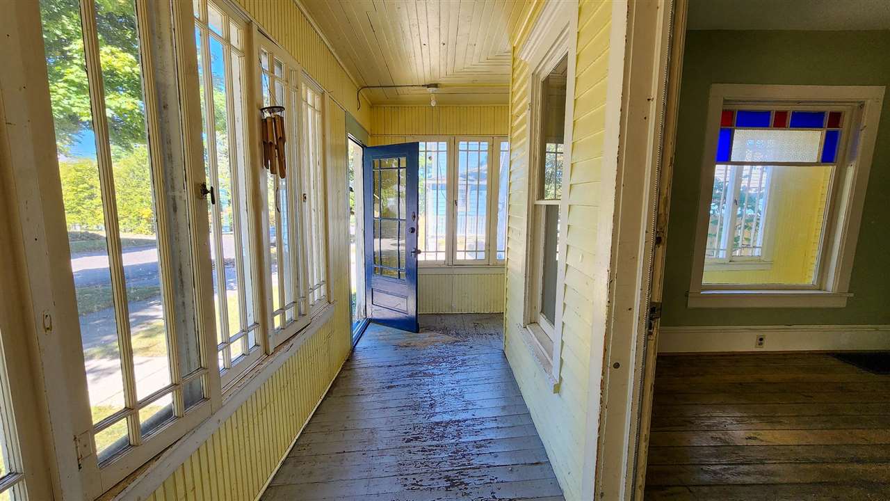609 Elizabeth Street