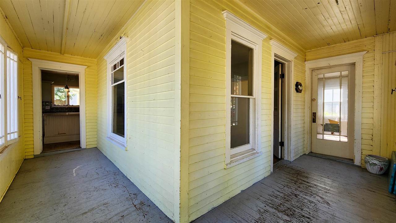609 Elizabeth Street