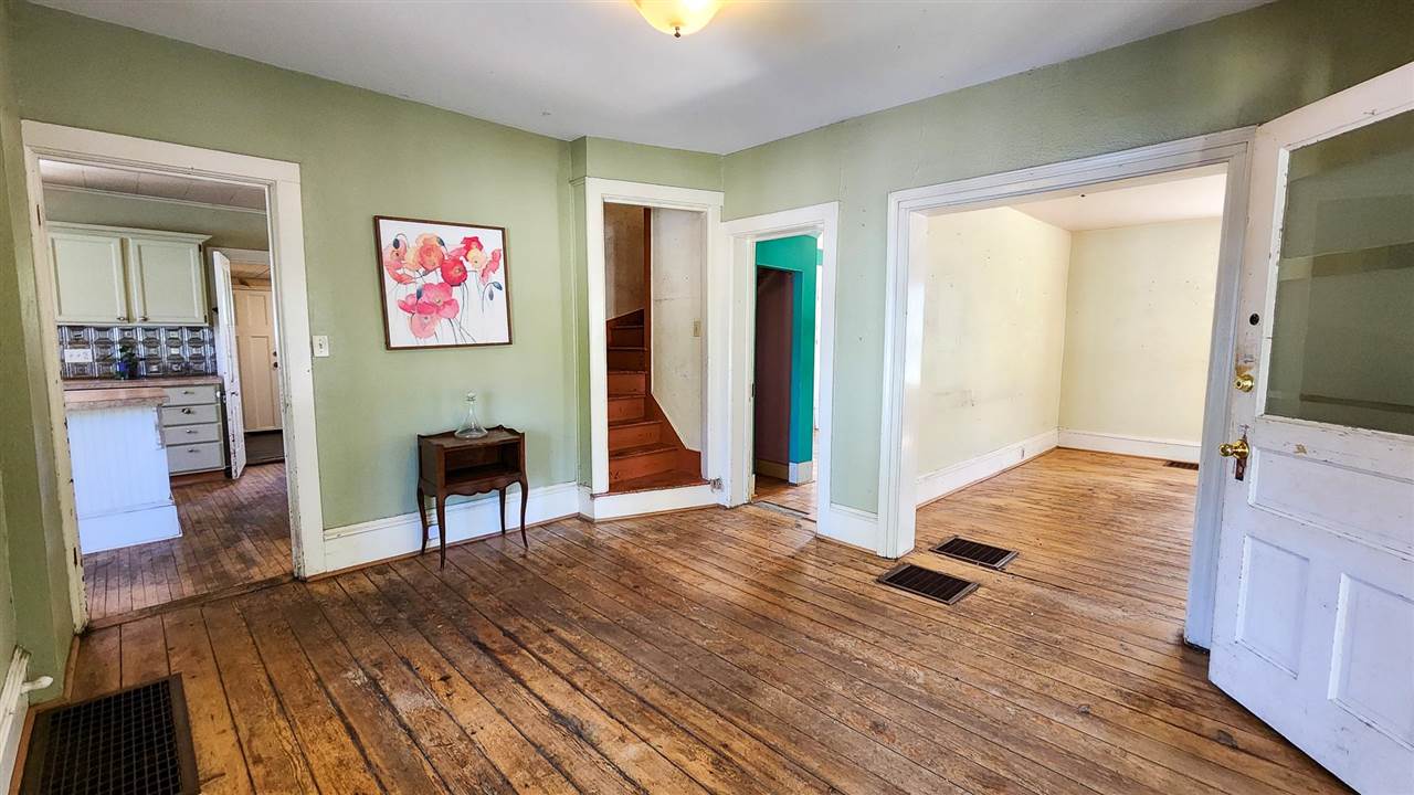 609 Elizabeth Street