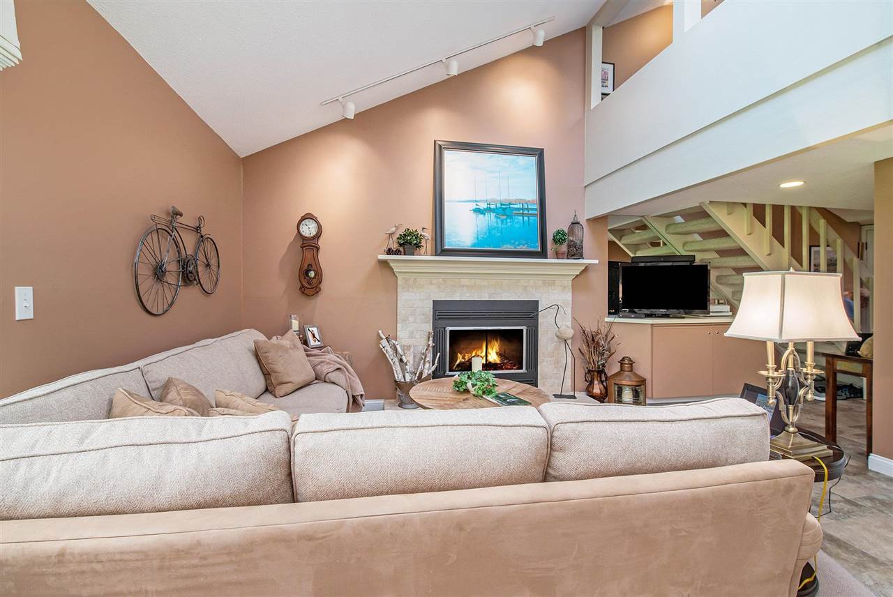 3400 Lakeside Drive South #22