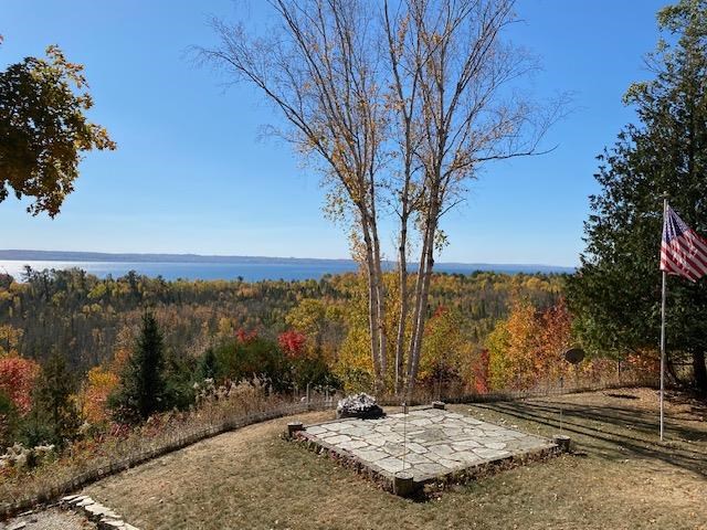 6918 Harbor - Petoskey Road