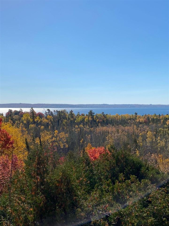 6918 Harbor - Petoskey Road