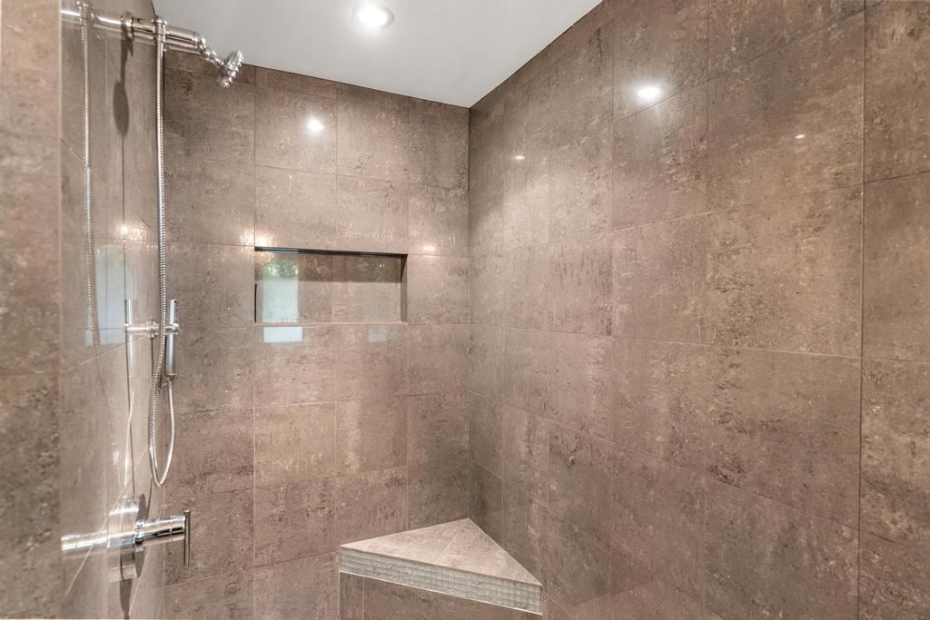 6918 Harbor - Petoskey Road