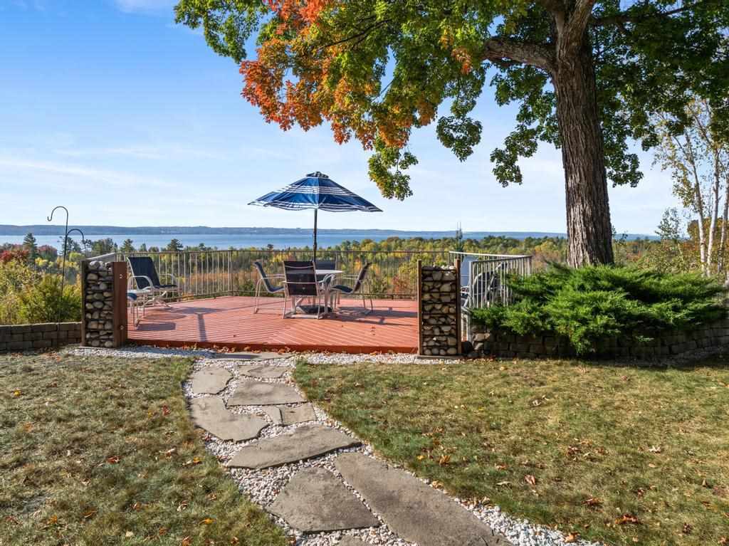 6918 Harbor - Petoskey Road