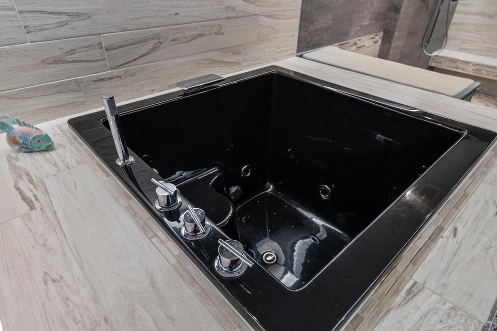 6918 Harbor - Petoskey Road