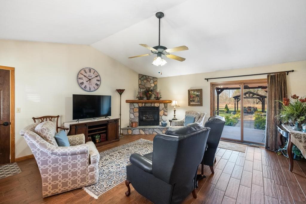 2850 Horton Bay Road