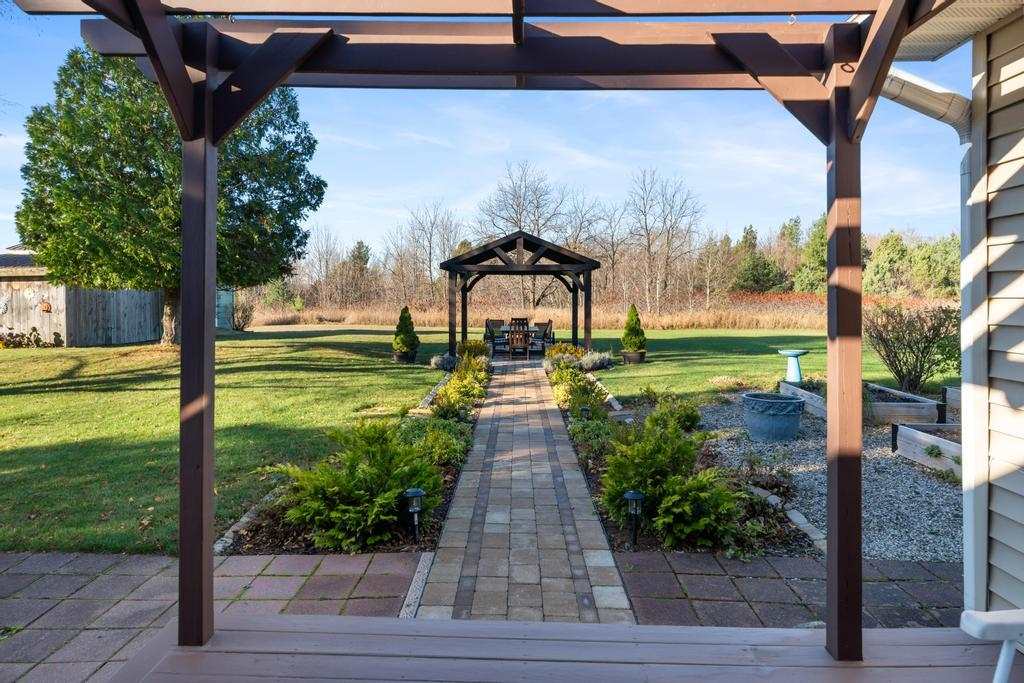 2850 Horton Bay Road