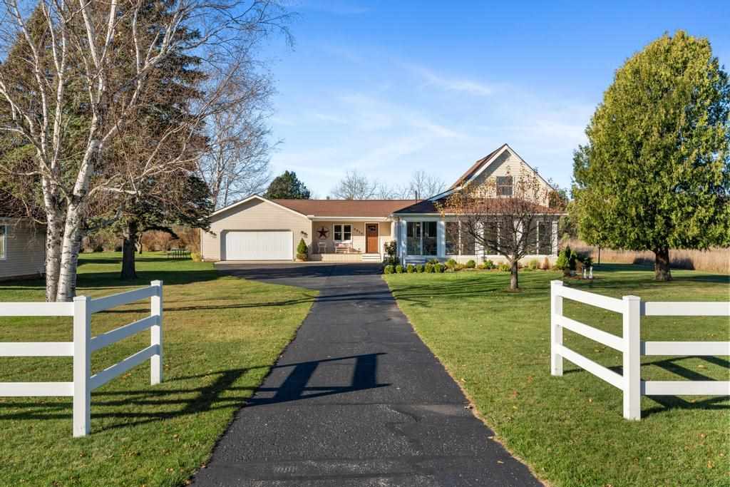 2850 Horton Bay Road