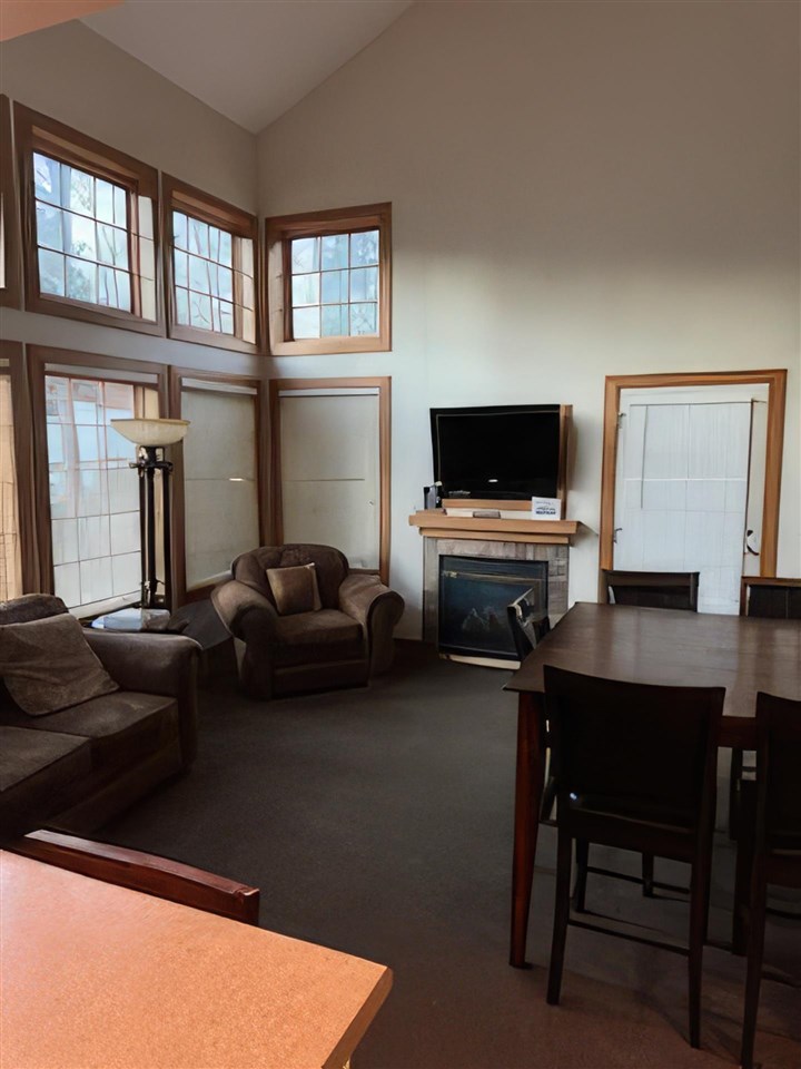 2040 Deerview Unit: Unit 41