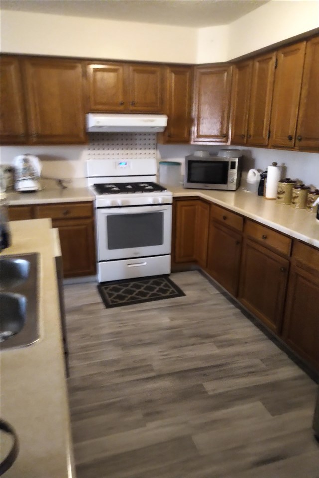 1714 Fox River Rd