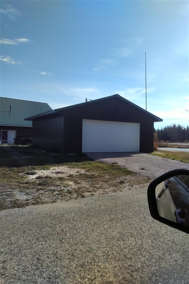1714 Fox River Rd