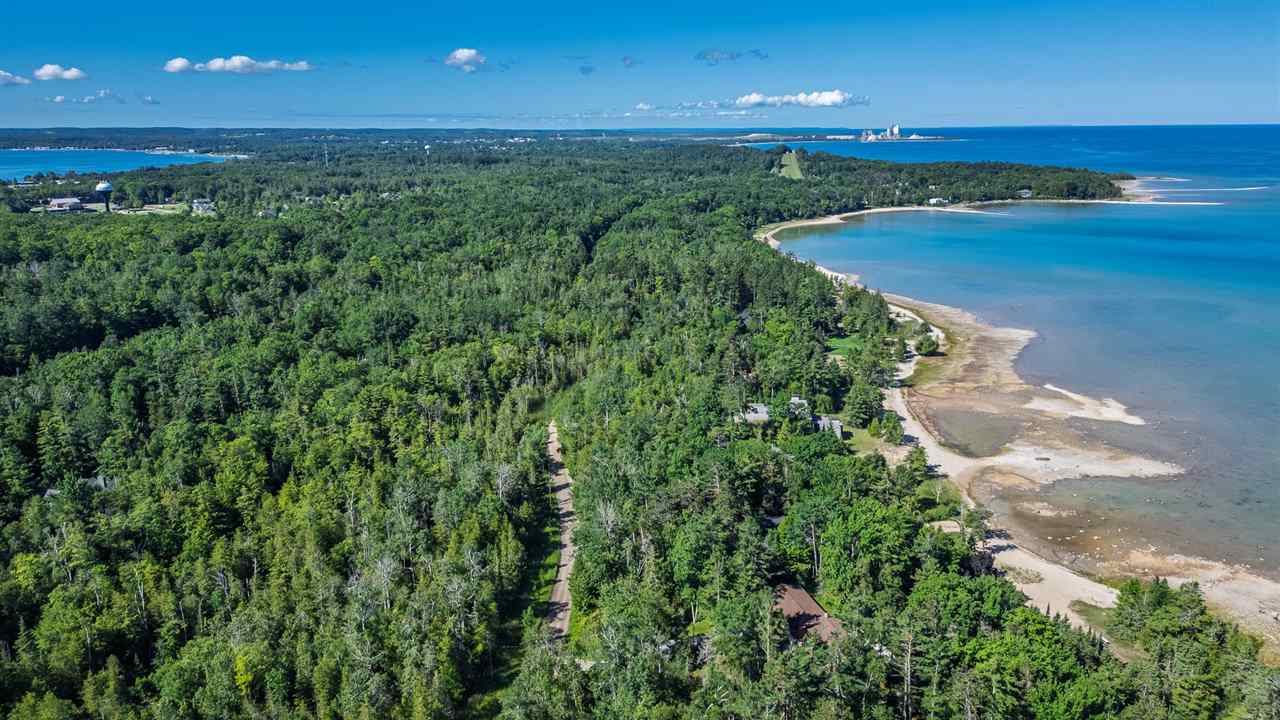 12411 Meanderline Road