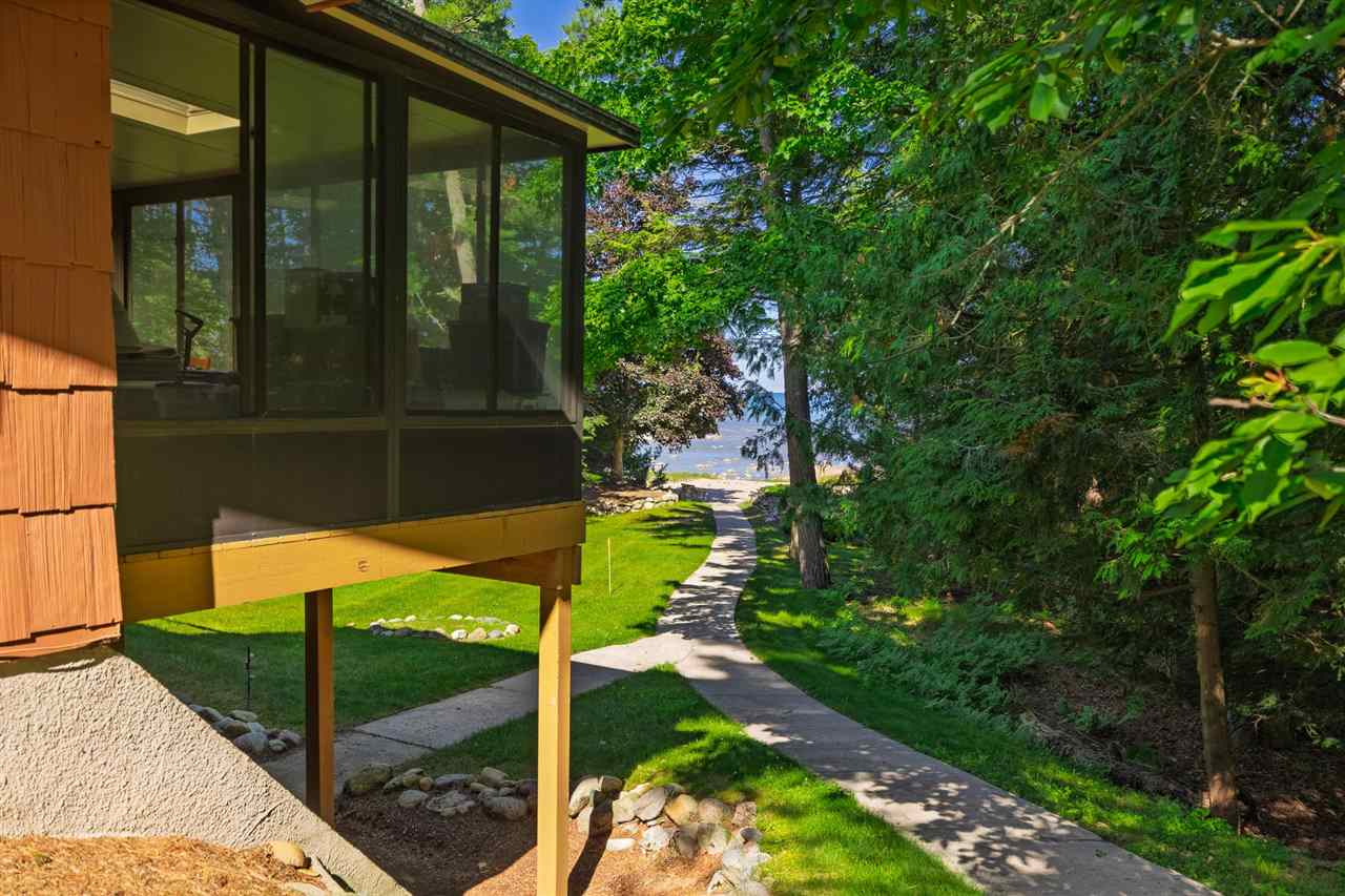 12411 Meanderline Road