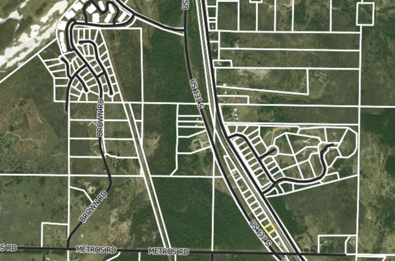 3946 S US 131