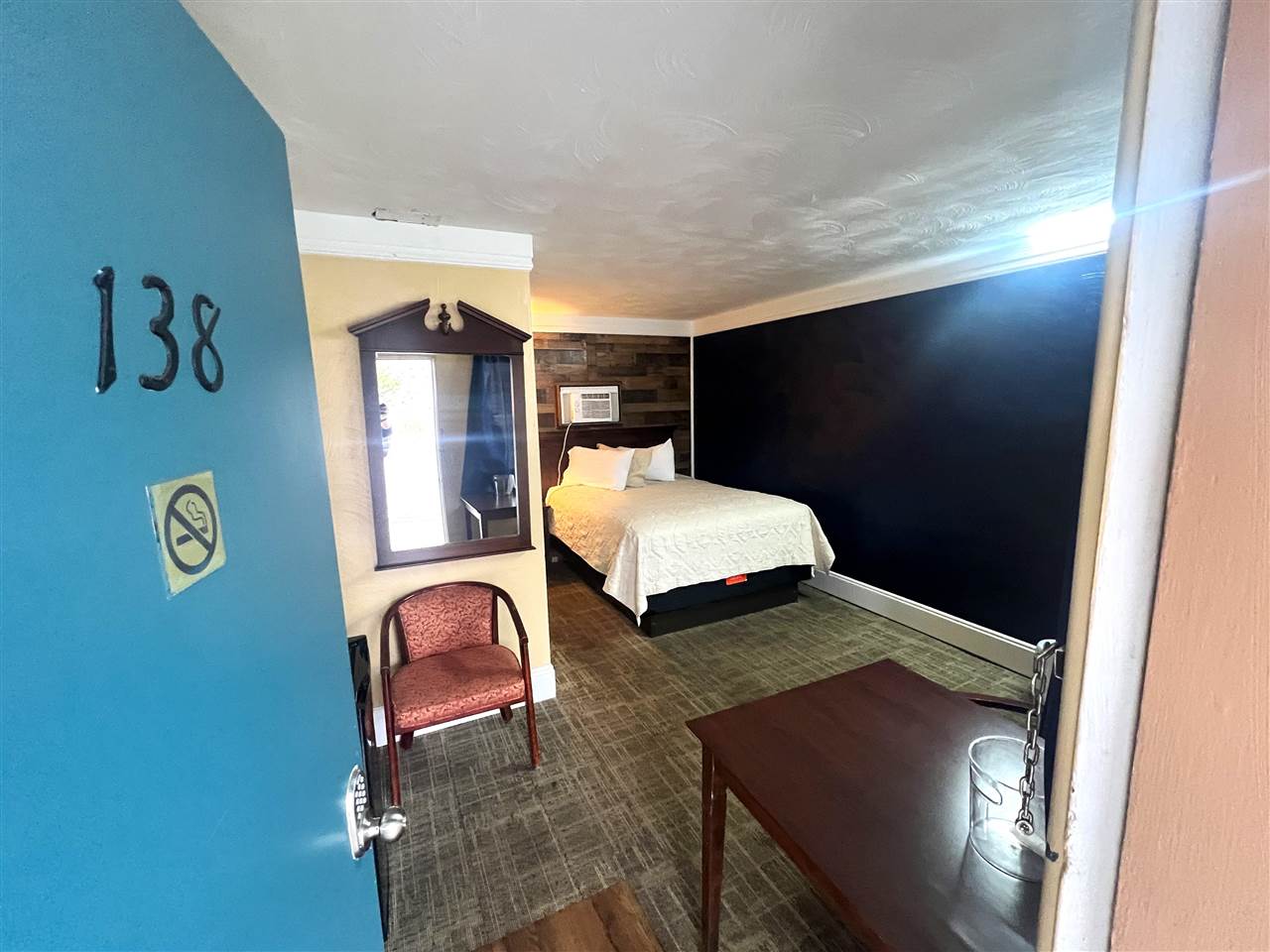 327 W Portage