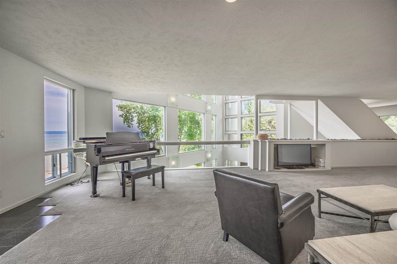 7857 Nine Mile Drive