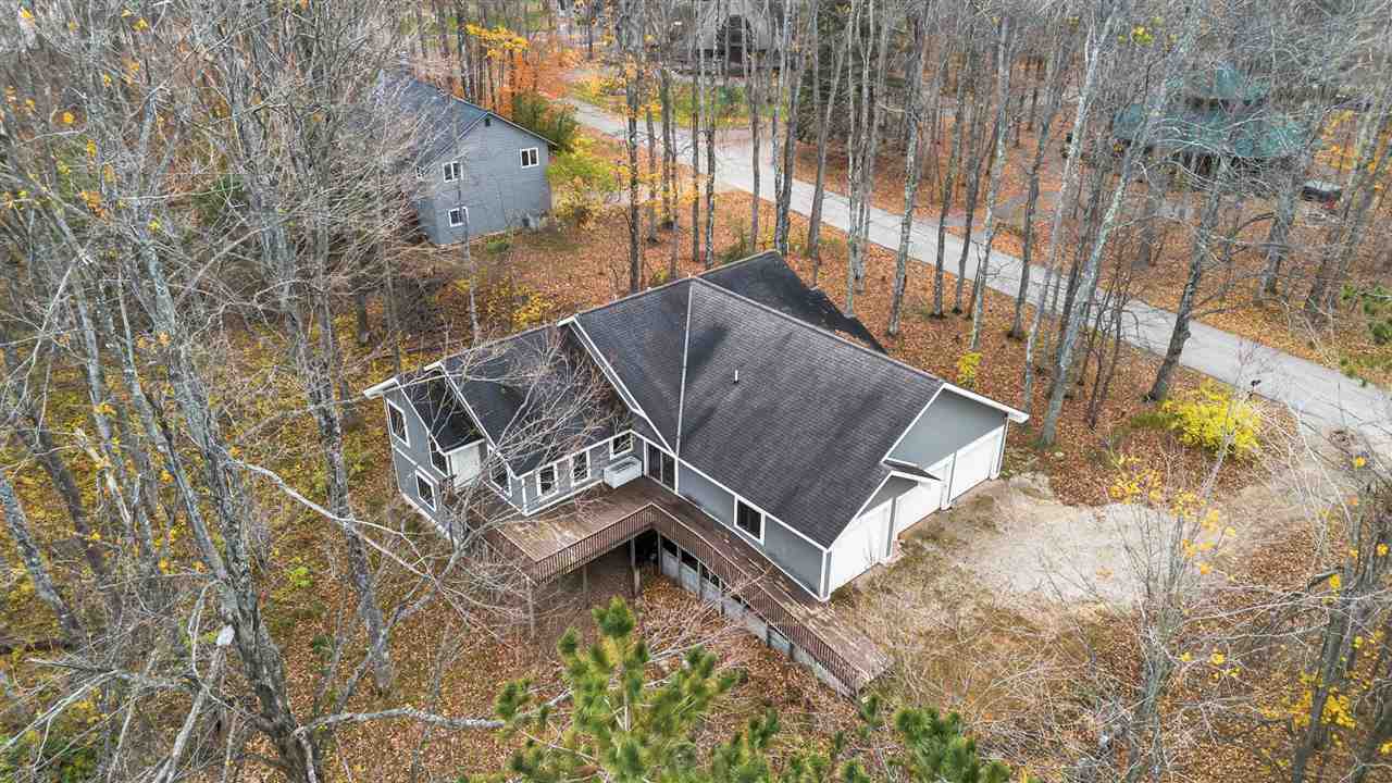 122 Meadow Wood Drive