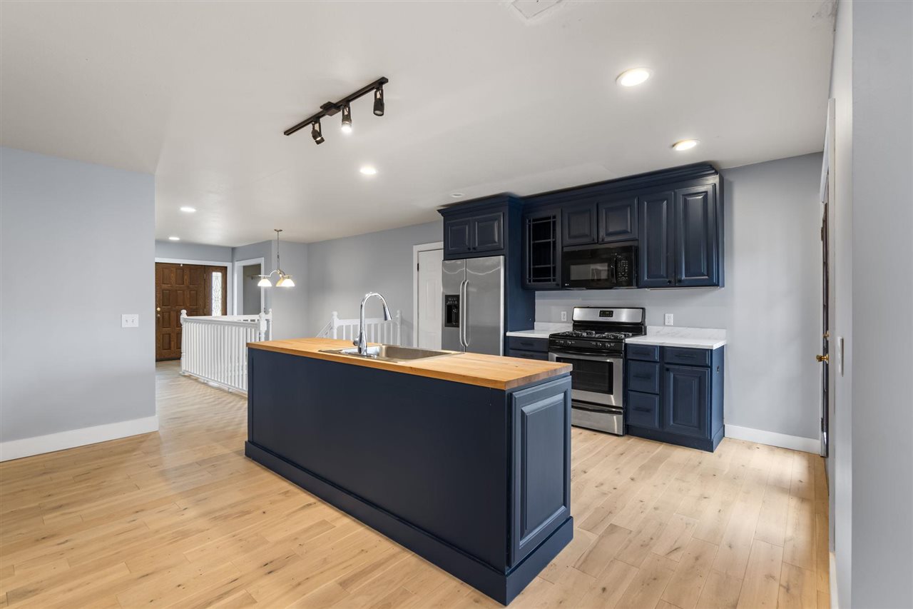 122 Meadow Wood Drive