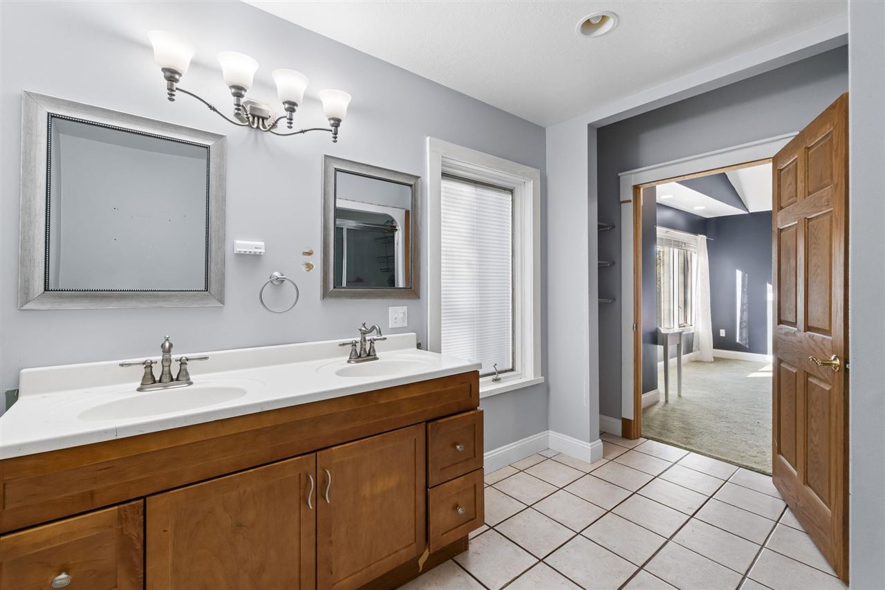 122 Meadow Wood Drive