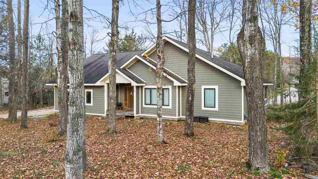 122 Meadow Wood Drive