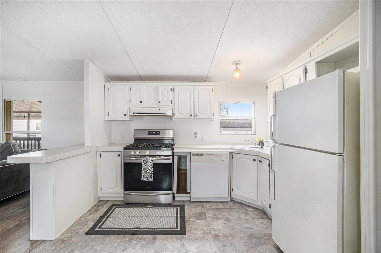 526 N Lake Street Unit: 38