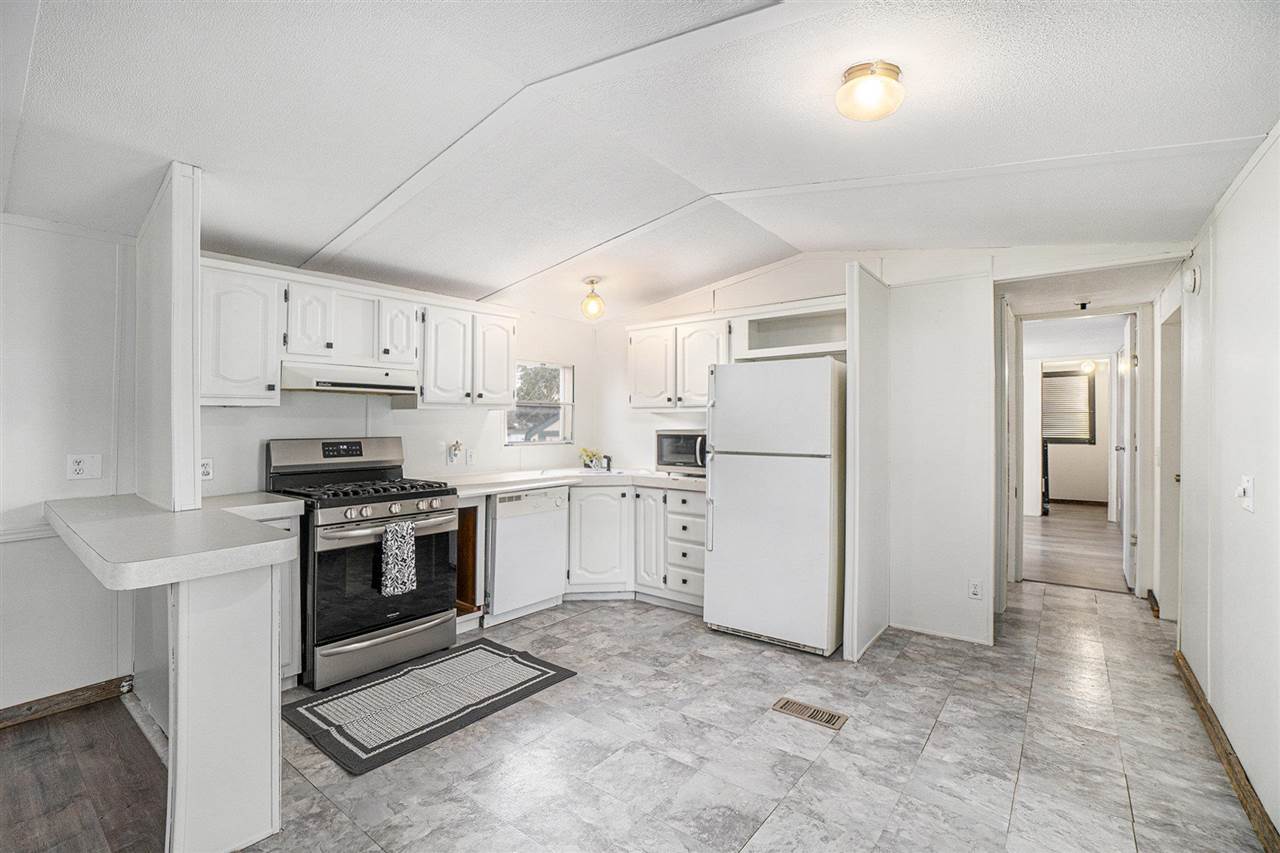 526 N Lake Street Unit: 38