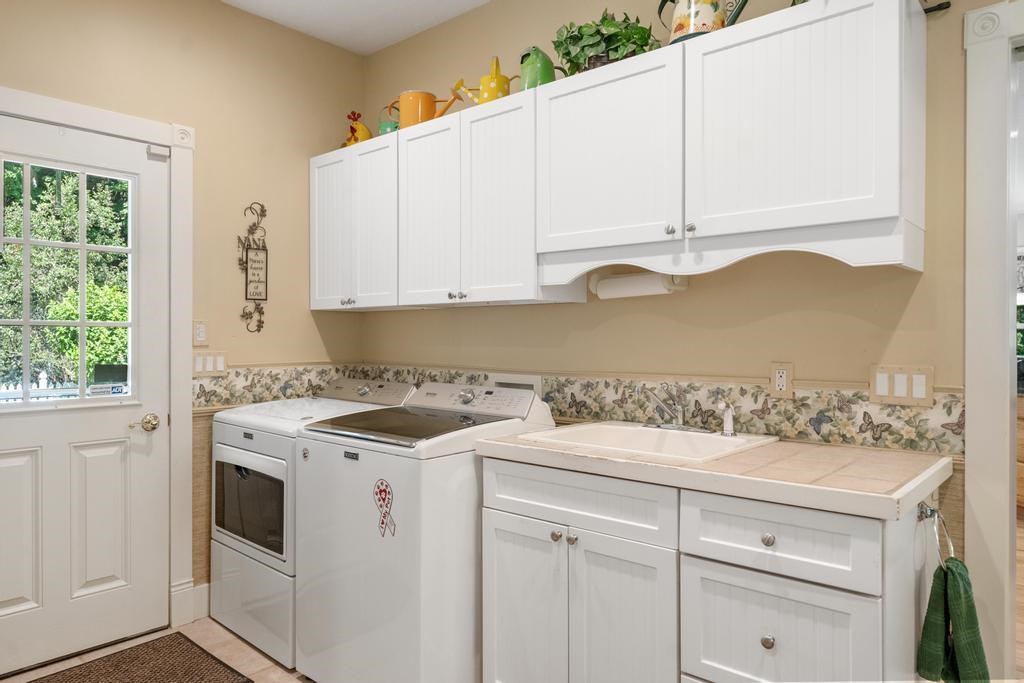 1750 Forest Ridge Trail