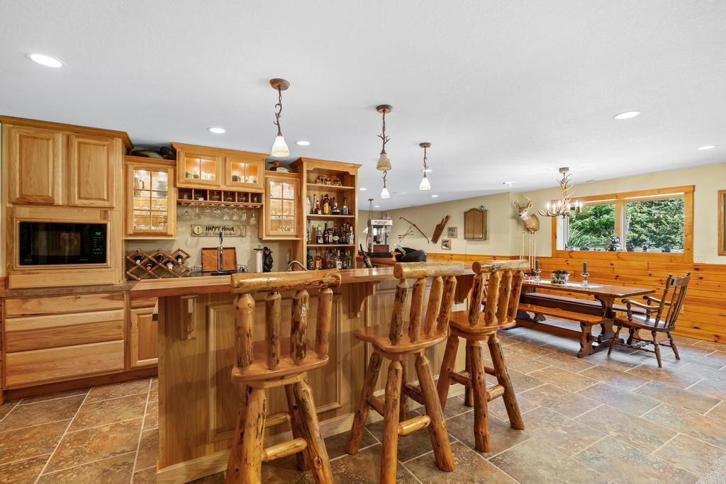 1750 Forest Ridge Trail