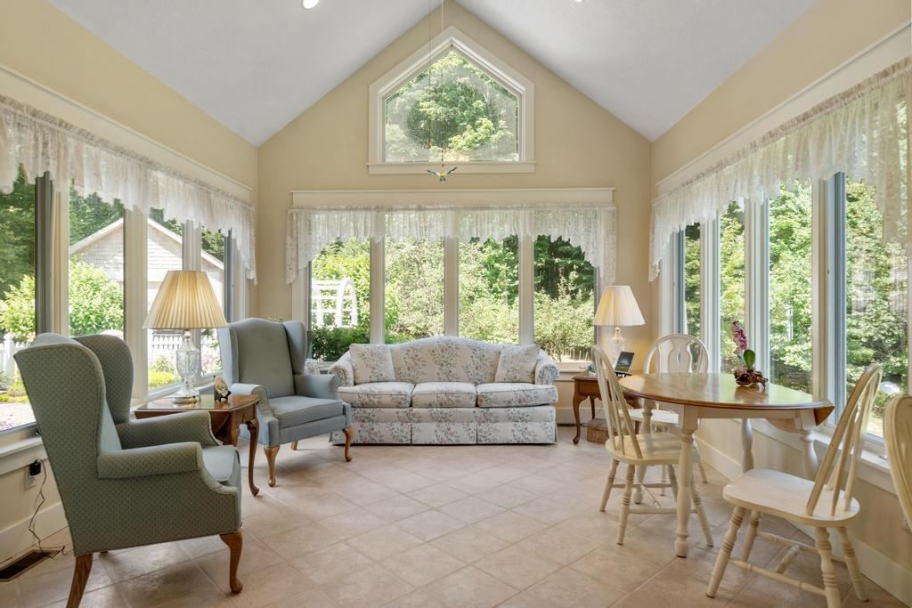 1750 Forest Ridge Trail