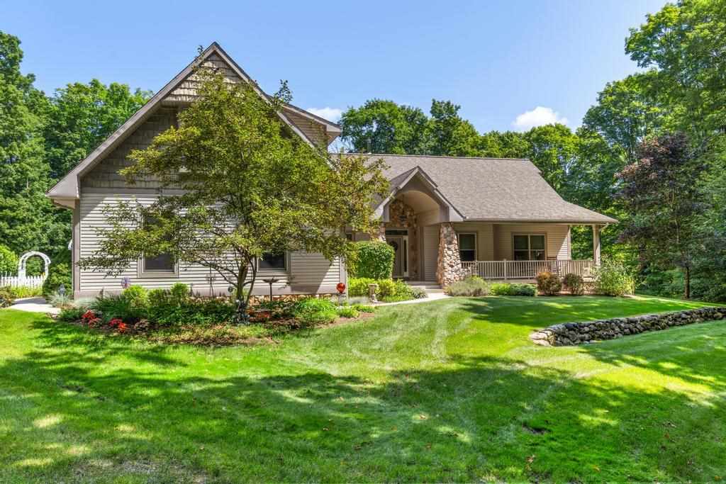 1750 Forest Ridge Trail