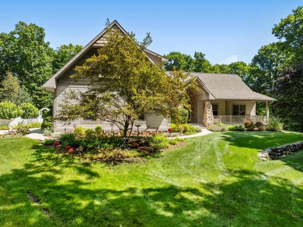 1750 Forest Ridge Trail