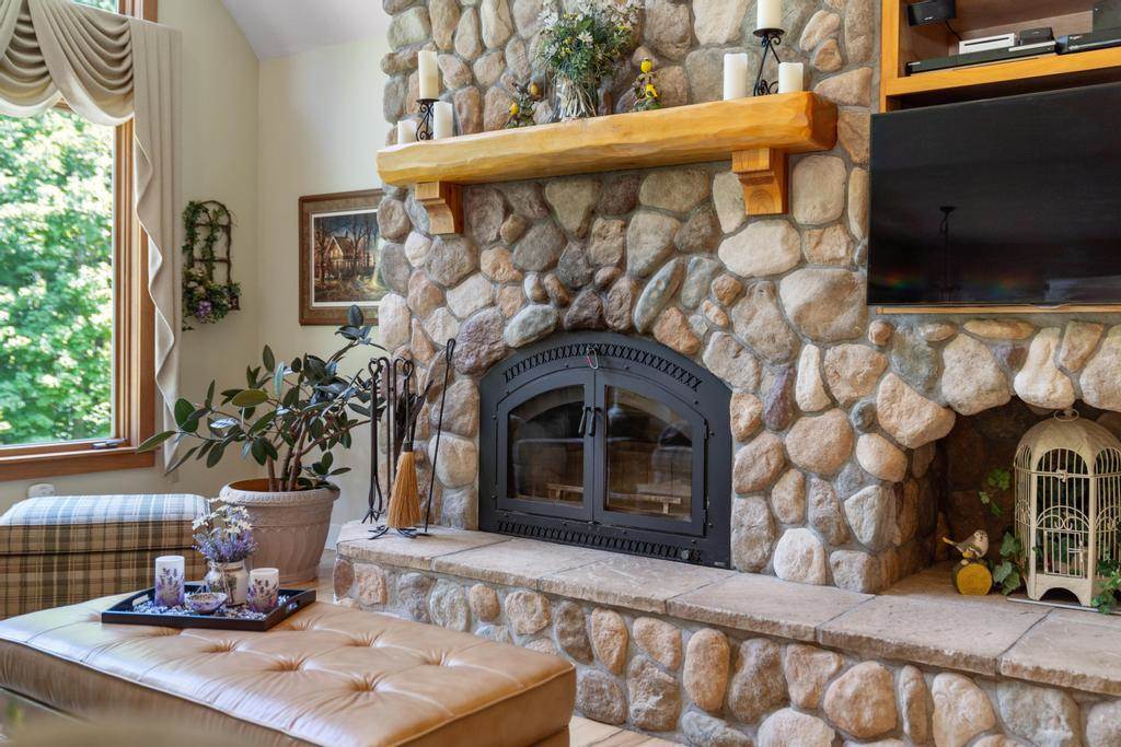 1750 Forest Ridge Trail