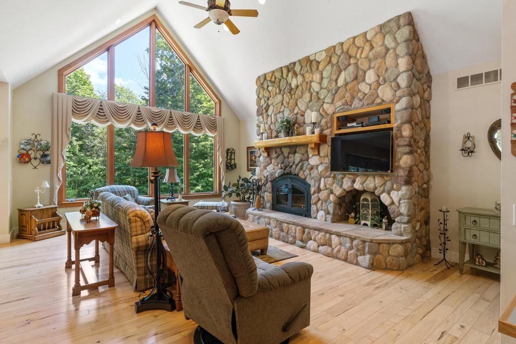 1750 Forest Ridge Trail