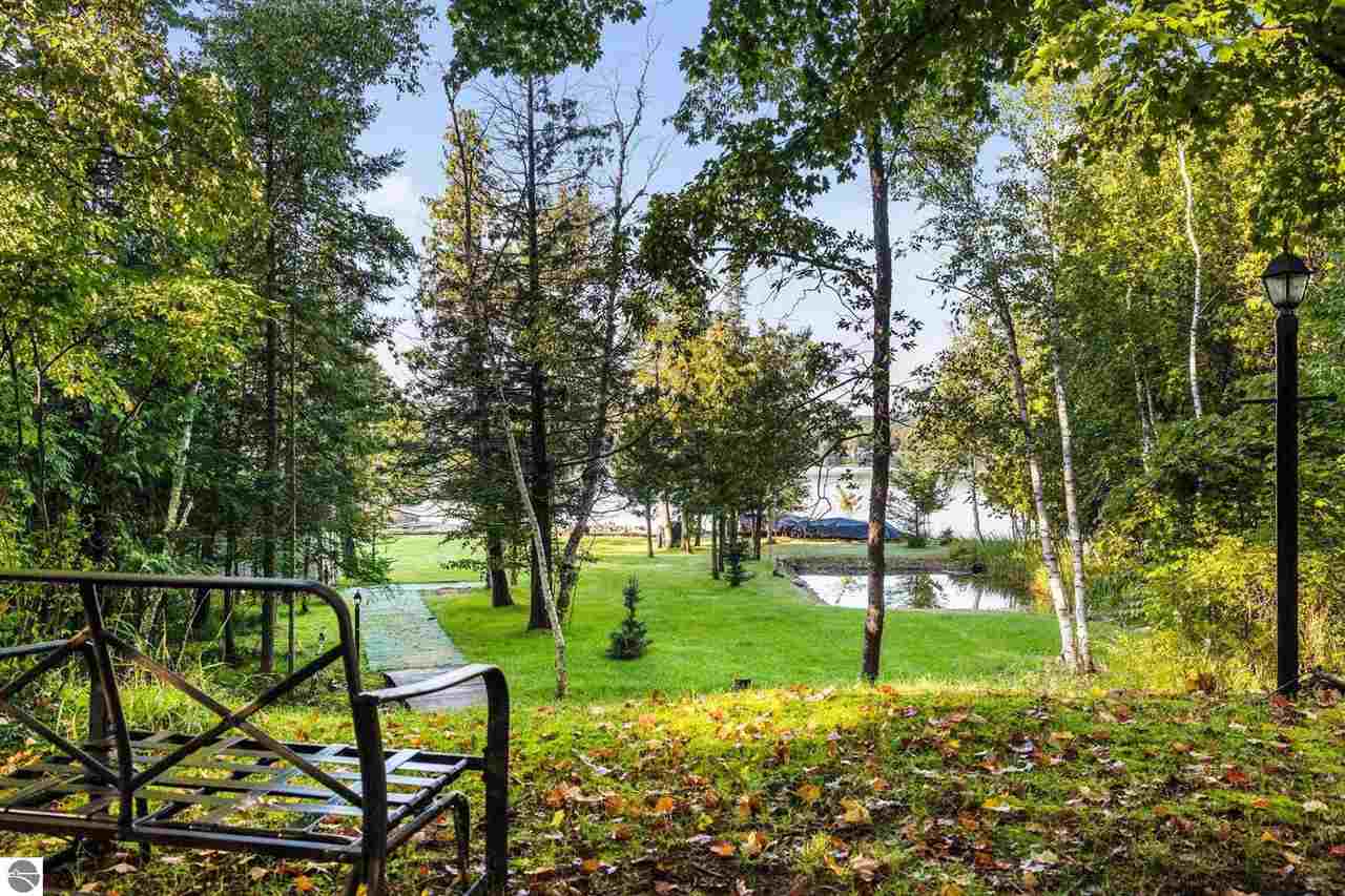 358 S Intermediate Lake Drive