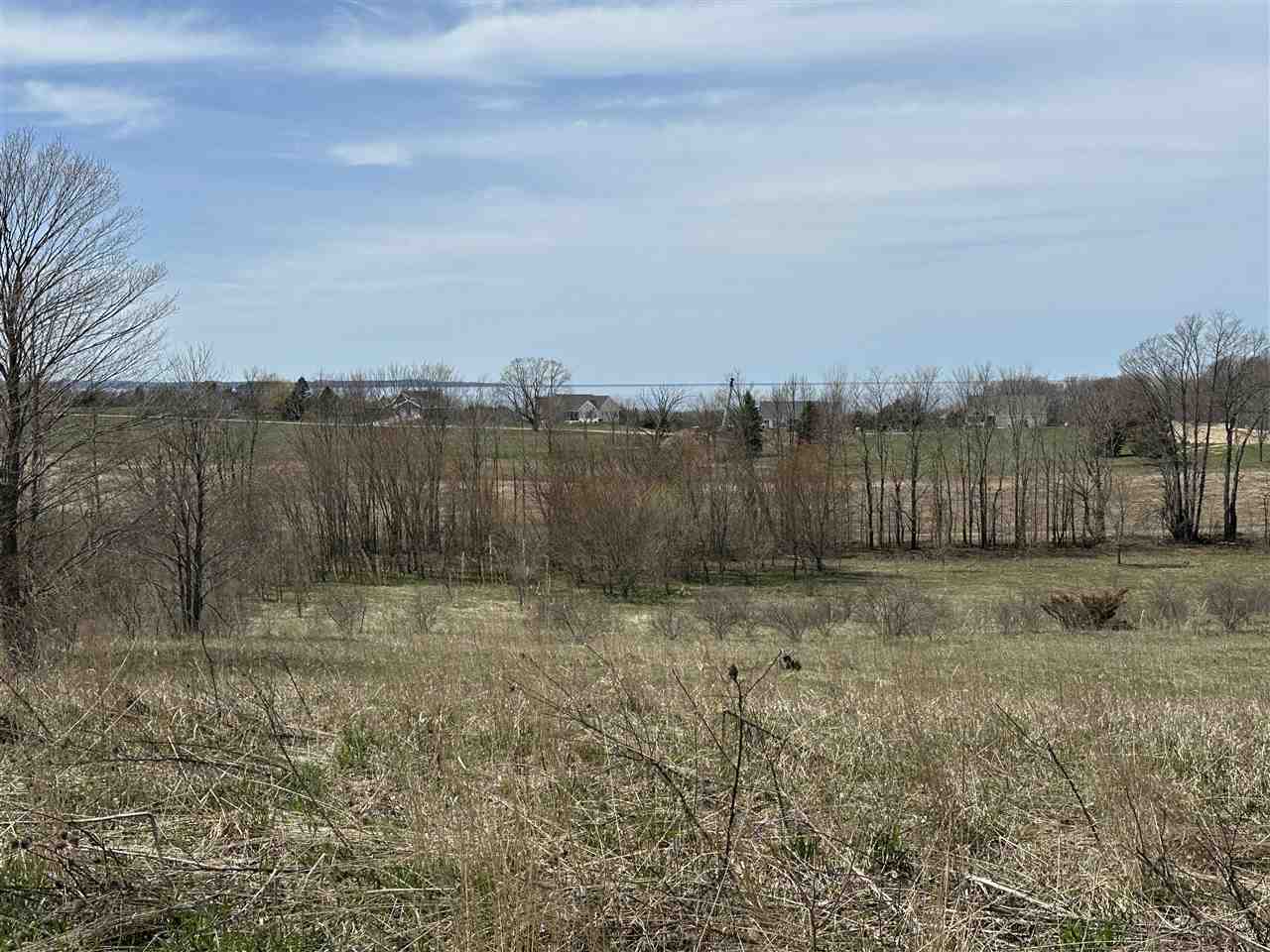 8 Foxview Drive Unit: 8