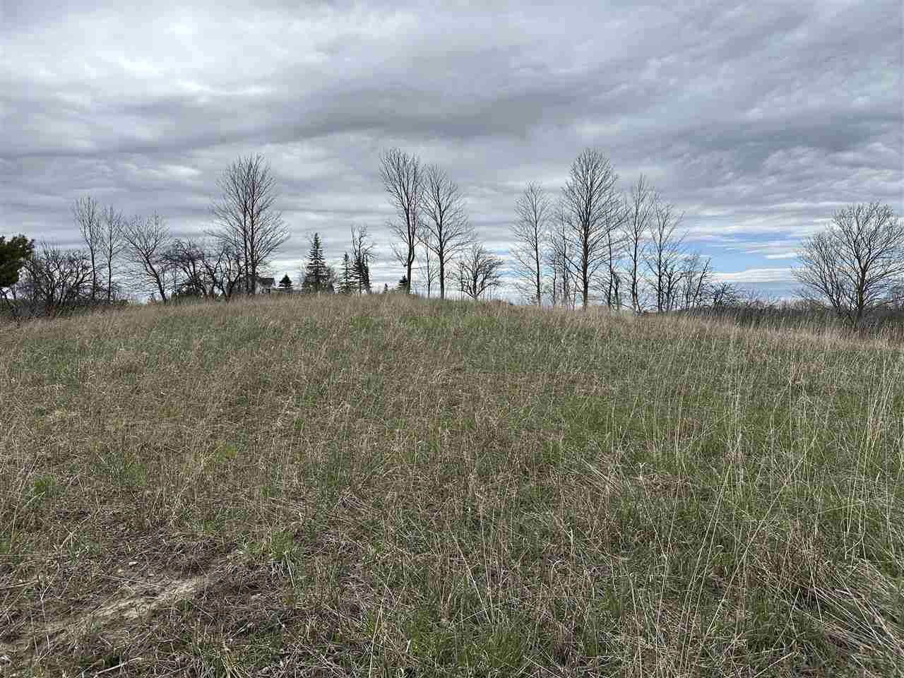 8 Foxview Drive Unit: 8