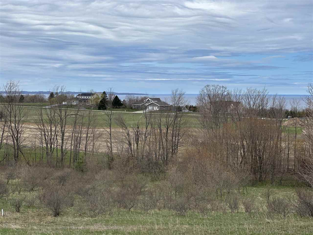 8 Foxview Drive Unit: 8