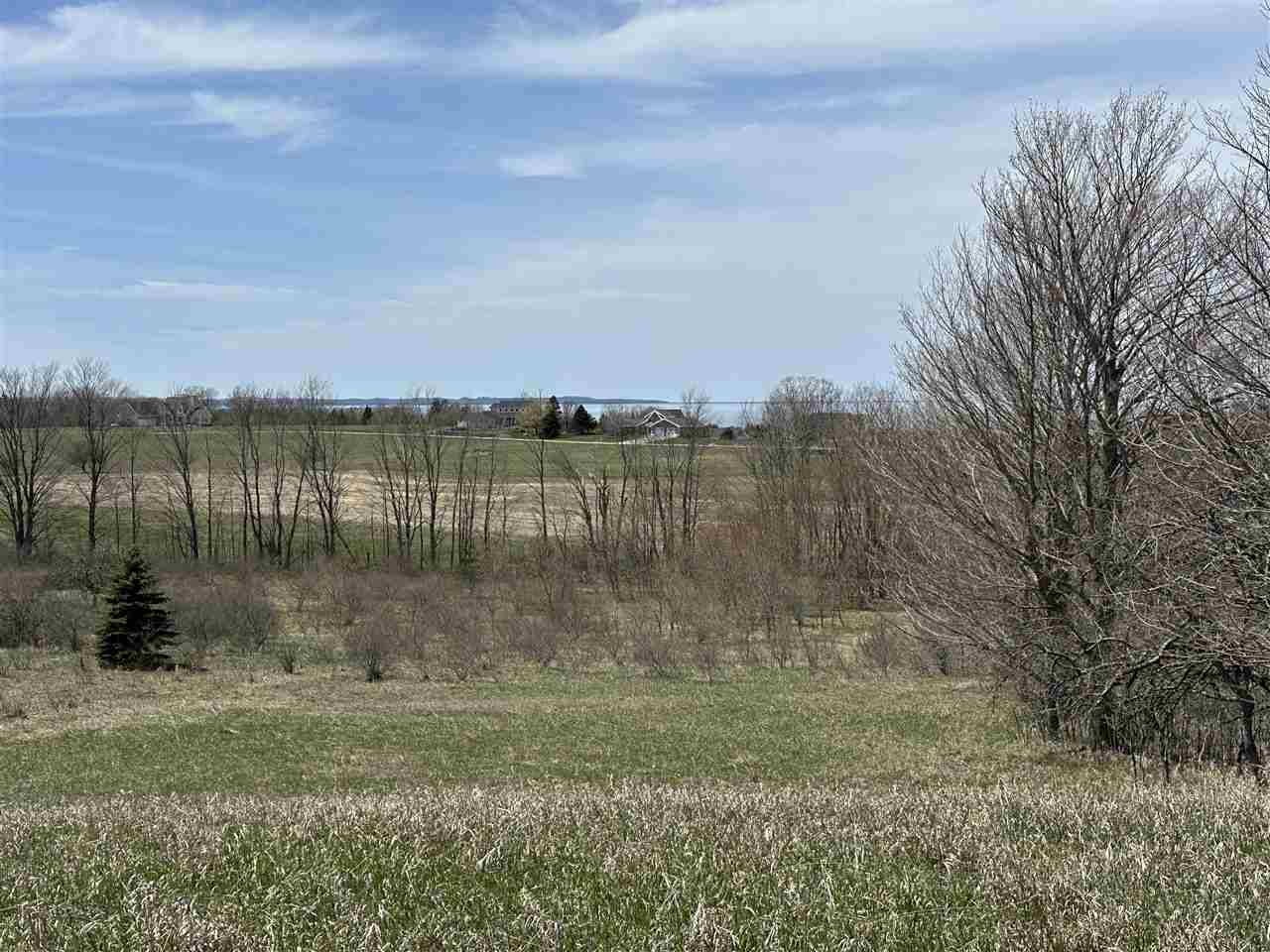 8 Foxview Drive Unit: 8