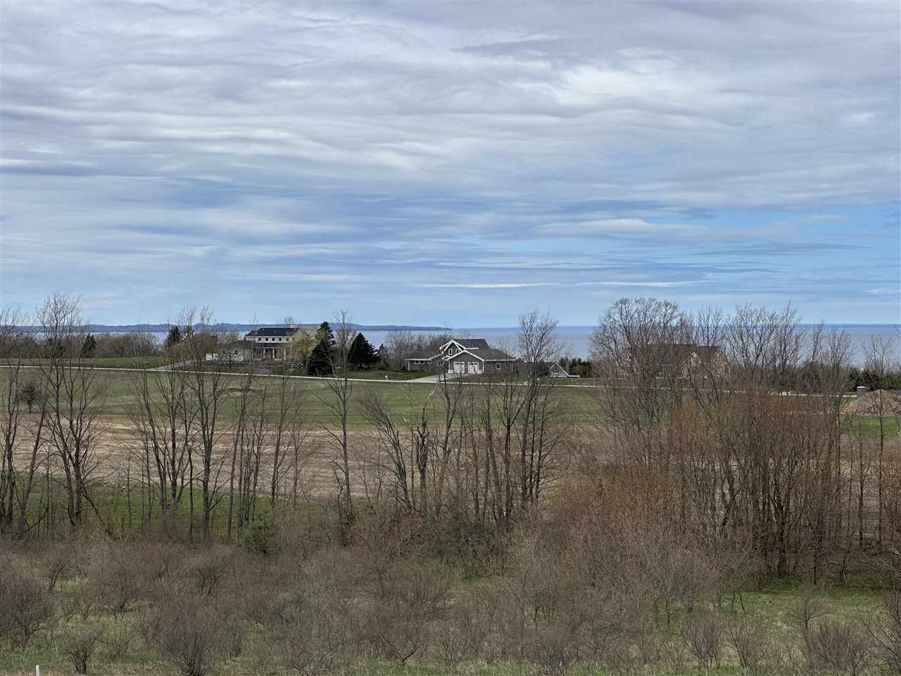 8 Foxview Drive Unit: 8