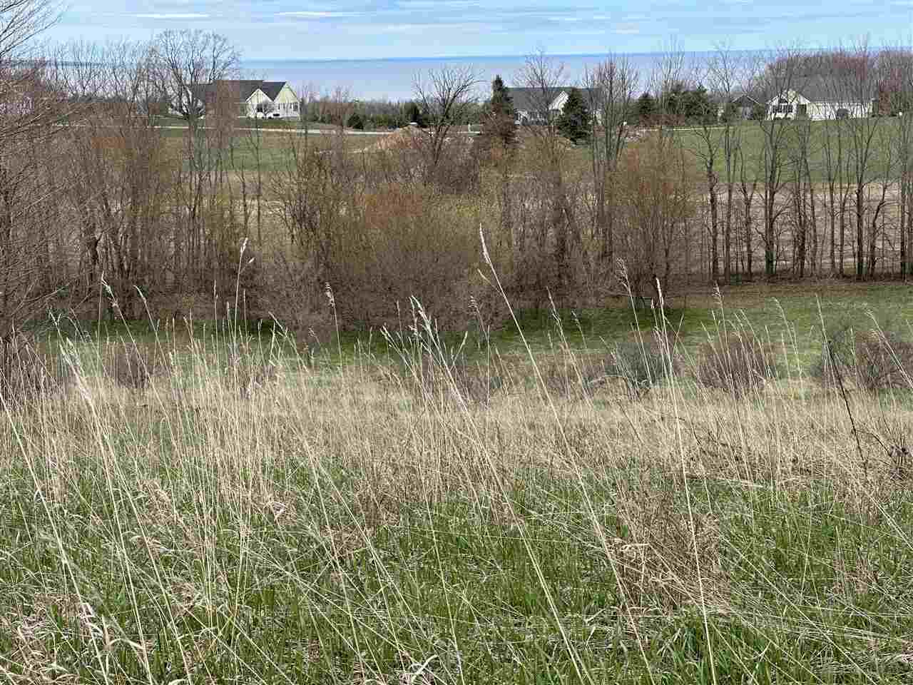 8 Foxview Drive Unit: 8