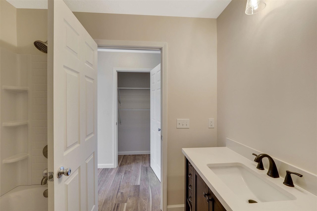 8865 Robin Lane Unit: 3