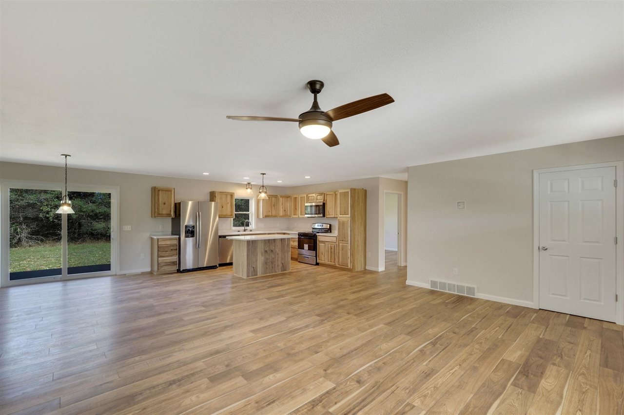 8865 Robin Lane Unit: 3