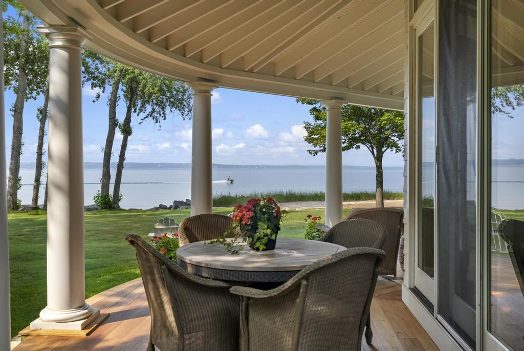 1111 East Bay Road