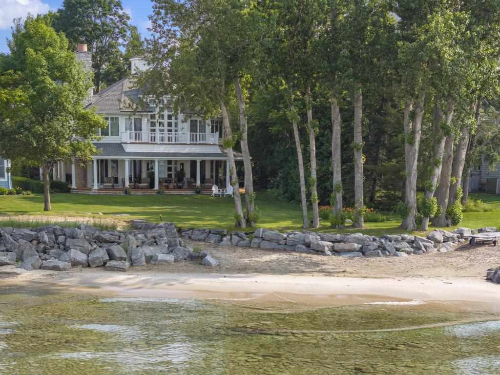 1111 East Bay Road
