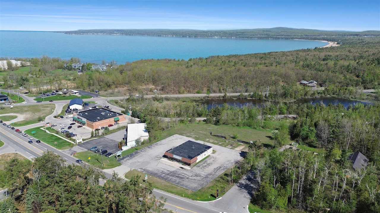 1327 N US 31