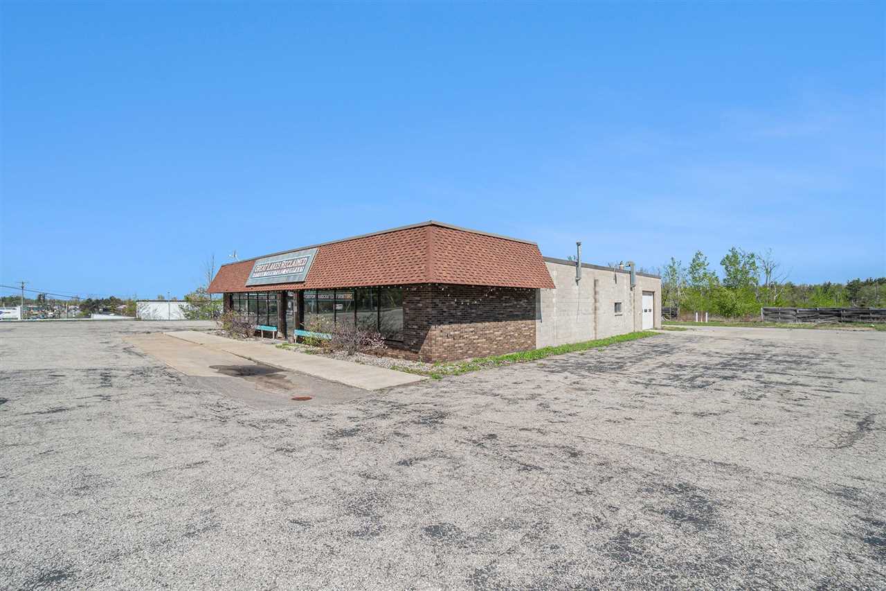 1327 N US 31