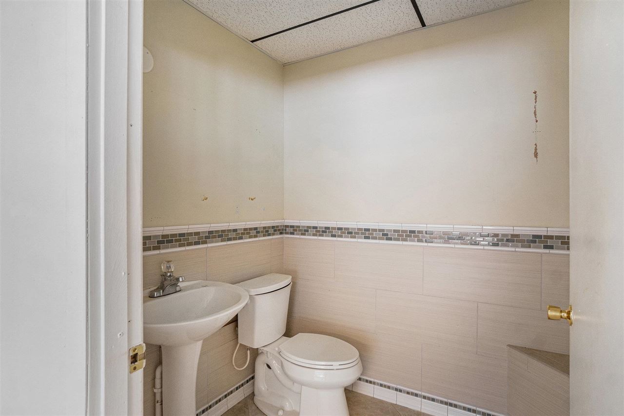 1327 N US 31